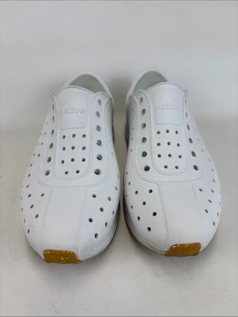 NATIVE Robbie Sugarlite Kids Shoes White Waterproof Slip-On Size J1